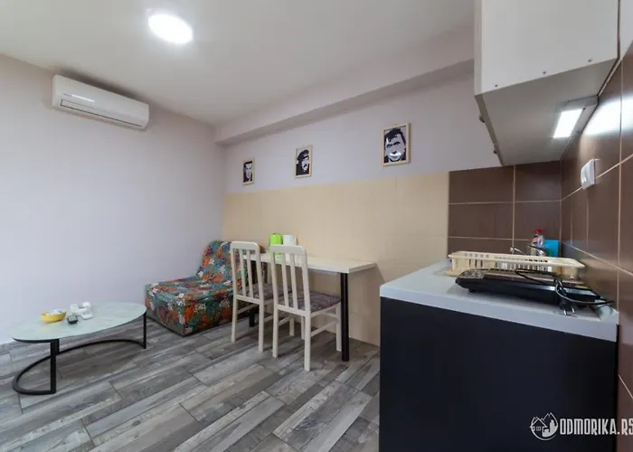 Nina S 아파트 바이나 바슈타